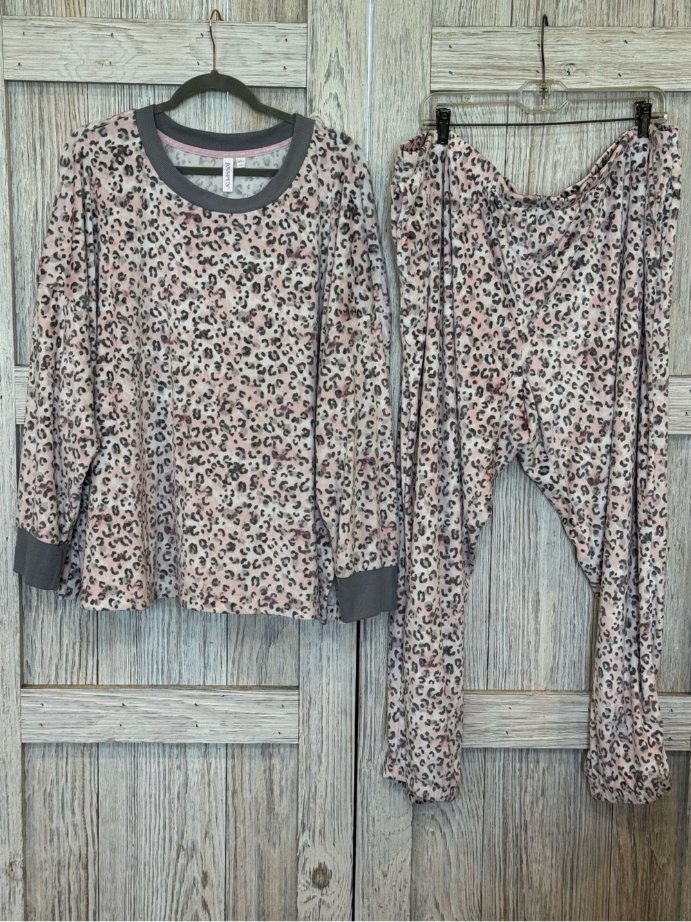 Joyspun Pajama Set Pink Leopard Print Sz 3X 22/24